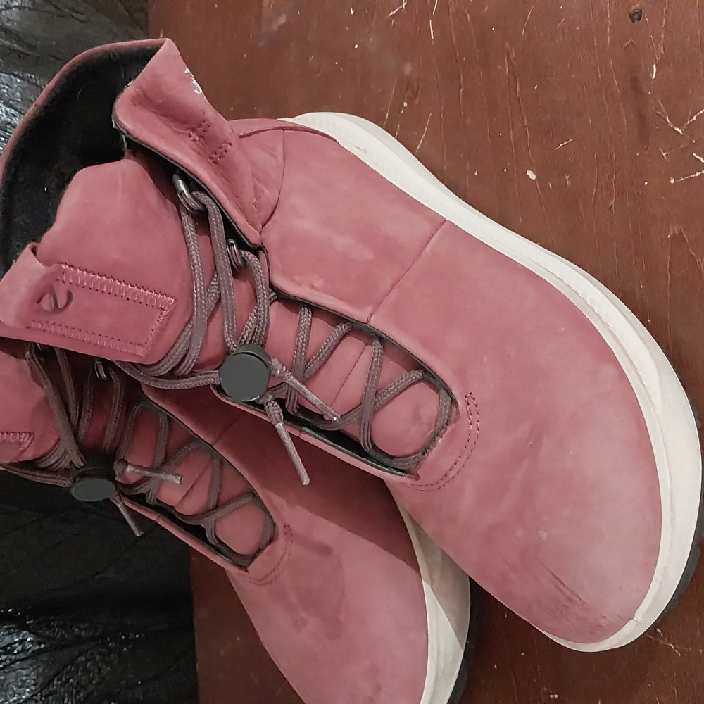 Ecco Black Wool-Blend Footwear
